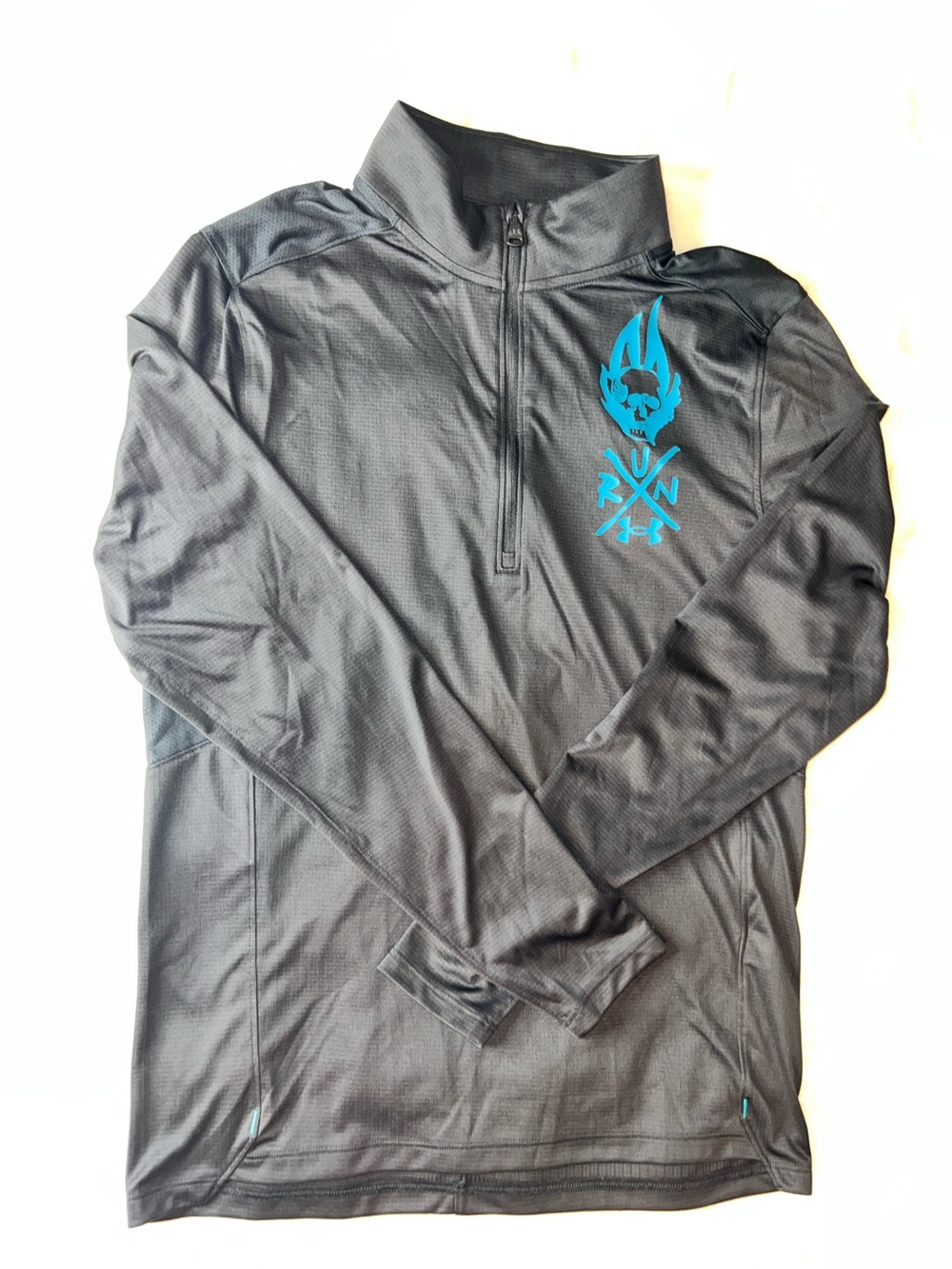 Men’s Under Armour Run | S | Black Quarter-Zip Pullover with Teal Skull Logo